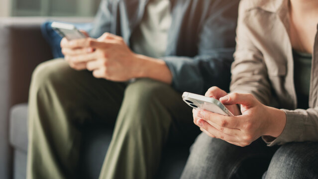 Smartphone addiction among young people and couples