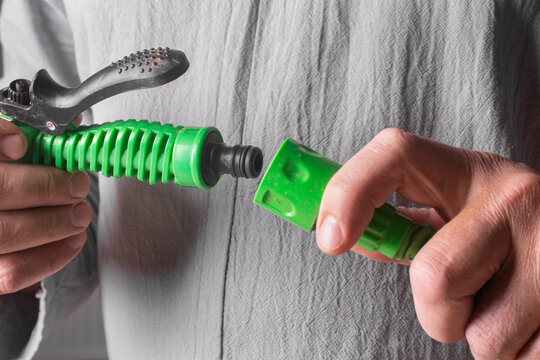Connecting Garden Spray Nozzle to Hose Connector