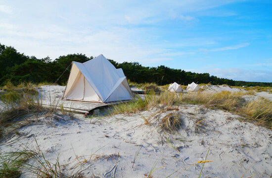 Tents at a campground on the Baltic Sea coast in the sand dunes, Dar&szlig;er Ort