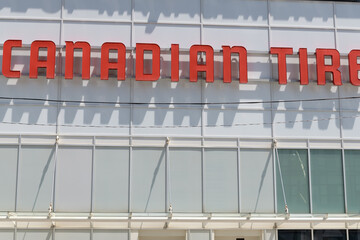 Obraz premium exterior building and sign of Canadian Tire, a department store chain, located here at 65 Dundas St W, floors 2 and 3 of CF Toronto Eaton Centre