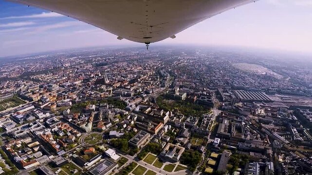 Einzigartige Luftaufnahme aus einem Zeppelin &uuml;ber der M&uuml;nchner Innenstadt