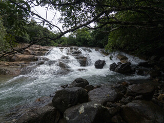 Cicuito de cascadas en montañas Panama © crist.cort