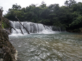 Cicuito de cascadas en montañas Panama © crist.cort