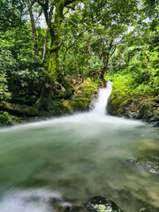 Cicuito de cascadas en montañas Panama © crist.cort