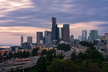 Seattle skyline © Parker Jiang