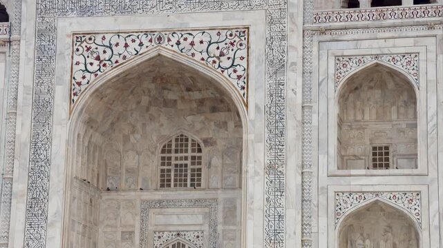 Historic Taj Mahal Architecture Showcasing Mughal Heritage In Agra in details
