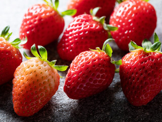 Fresh strawberries on a plate © mnimage