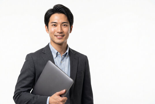 病院の廊下でタブレットを持つ笑顔の日本人看護師 Generative AI
