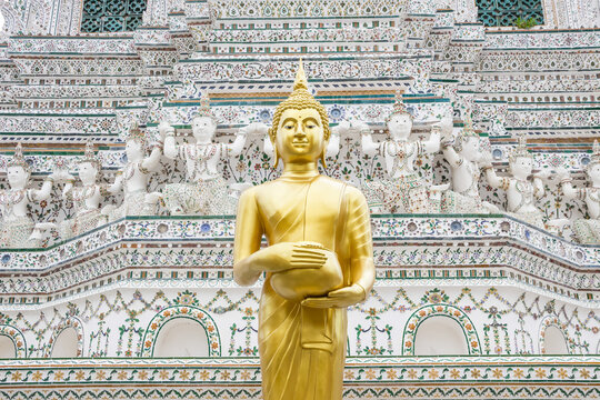 Buddha statue.