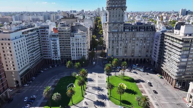 Independency Square At Montevideo In Maldonado Uruguay. Historical Centre Landscape. Downtown City. Old Town Skyline. Independency Square At Montevideo In Maldonado Uruguay. Beautiful Salvo Palace.