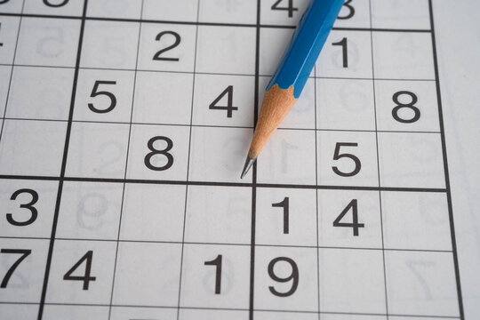 Puzzle game to play for practice logical thinking.