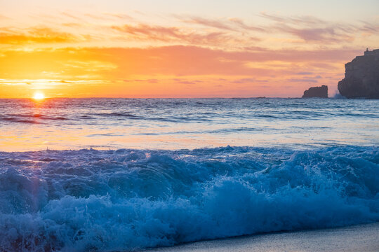 Rising sun over the ocean - Portugal