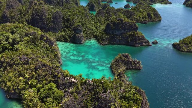 landscape, view, cloud, panorama, travel, summer, nature, sky, sea, raja ampat, papua, forest, green, bandaneira, mountain, grass, clouds, mountains, rural, tree, countryside, autumn, horizon, sun, su