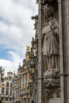 Titel: Brussels, Belgium: Grand Place, detail of facade of town hall