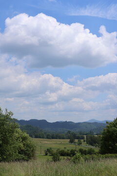 Houses and landscape in Bohemia | Vysok&aacute; L&iacute;pa (Hohenleipa)