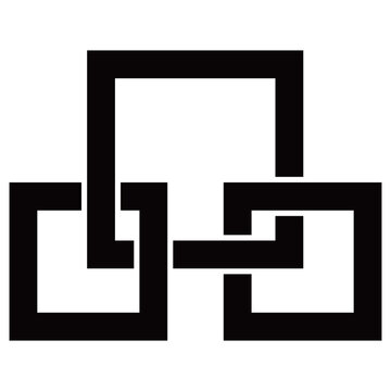 家紋です。三つ盛組角と言います。