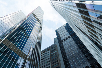 Obraz premium Tall glass skyscrapers in city center