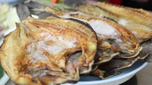 Korea dried rockfish soup stew seafood side dish table cuisine gastronomy k food basic banchan 한식 말린우럭 건어 우럭간국 간국 생선 우럭 물고기 해물탕 한식반찬 한식기본반찬 한식밥상 미식 요리