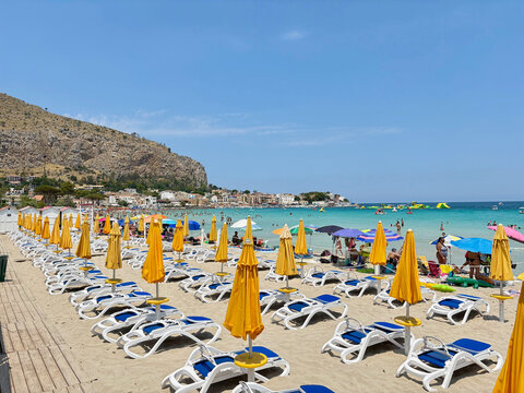 Plage de Mondello &agrave; Palerme en Sicile