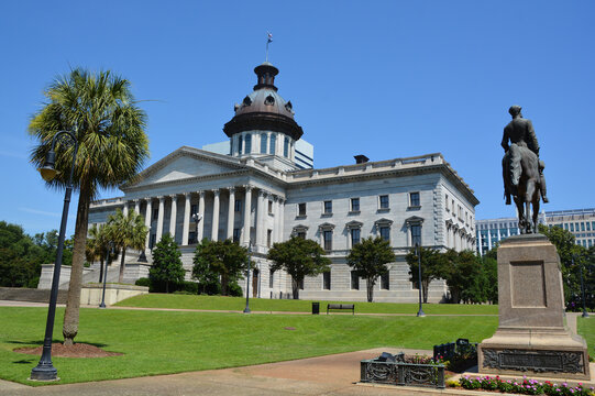 South Carolina State House is the building housing the government, General Assembly Governor and Lieutenant Governor of South Carolina. Columbia United States of America