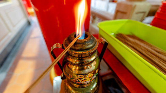 Traditional incense burning in Sunfong Temple