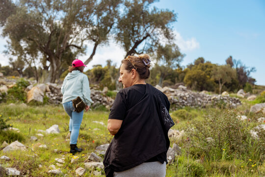 Women enjoying a hike in nature
