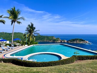 Fototapeta premium Swimming pool in a tropical resort