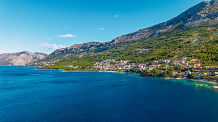 Obraz premium Aerial view of the coastal town of Brela on the Makarska Riviera in Croatia