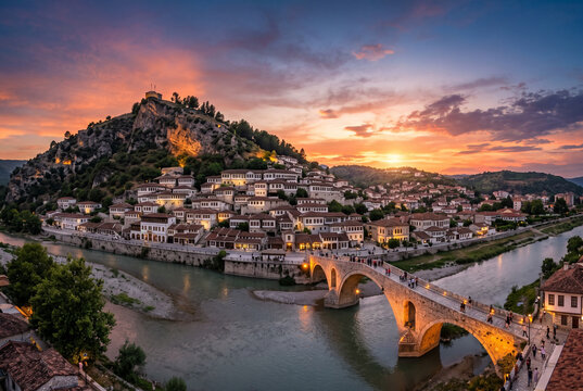 Malerische Aussicht auf Berat, die Stadt der tausend Fenster, Albanien