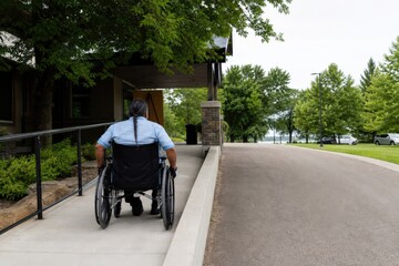 Obraz premium Community Cooling Center African Context Indigenous Wheelchair User