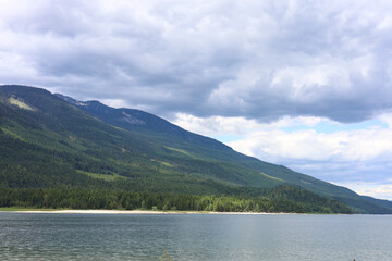 Obraz premium lake and mountains