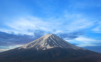 Fototapeta premium Mount Fuji on the blue sky background.