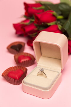 &nbsp;Rings and chocolates for Valentine's Day confessions