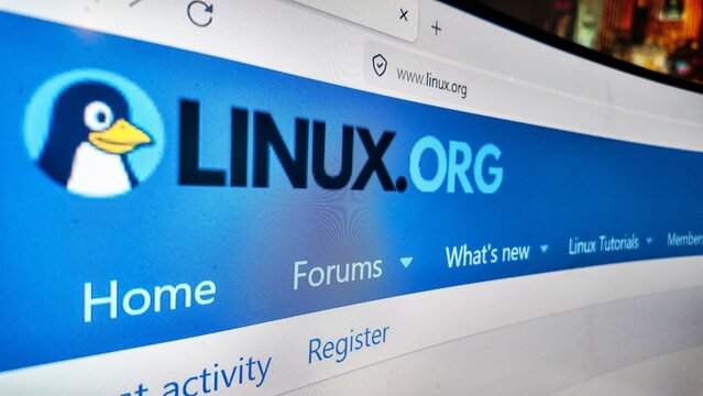 internet browser bar with LINUX website displayed