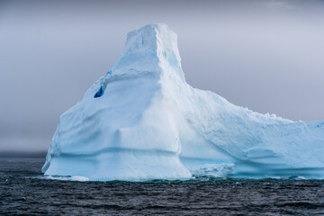 Natural scenery of sea icebergs in the South Georgia Islands of the Atlantic Ocean © Kevin