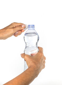Acqua, bottiglia, svitare, tappo con mani