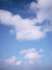 Obraz premium Beautiful white clouds in the sky