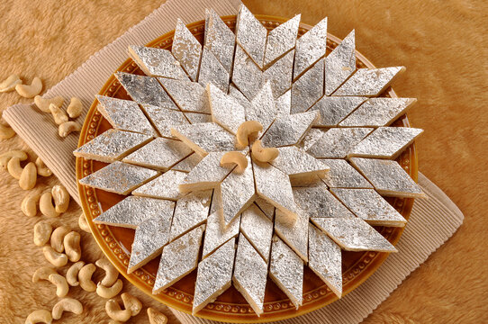 Kaju Katlee, Kajoo Sweets, Kaju Barfee is a most popular sweets in many countries.