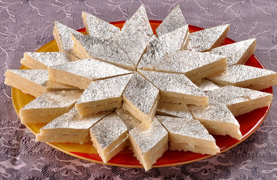 Kaju Katlee, Kajoo Sweets, Kaju Barfee is a most popular sweets in many countries.