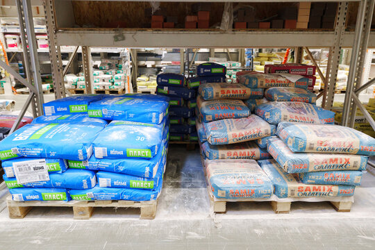 2026.07.06, Russia. Volma Plast and Samix building mix pallets