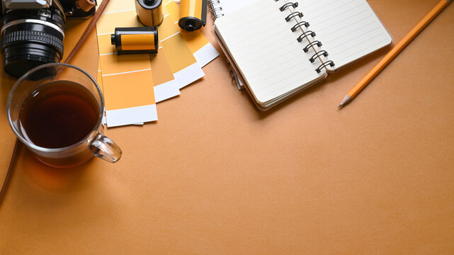 ESCRITORIO ESTUDIO DE FOTOGRAFO 