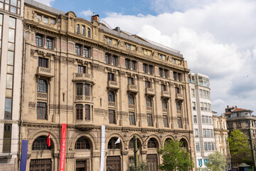 Fototapeta premium Old Building in Istanbul, Turkiye