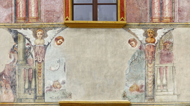XVII c.Baroque frescoes on the former town hall (Stari Rotovz) facade, XVI c.Renaissance house on Mestni trg square W side. Skofja Loka-Slovenia-152