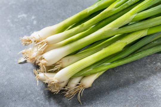 Raw Organic Green Onion Scallions