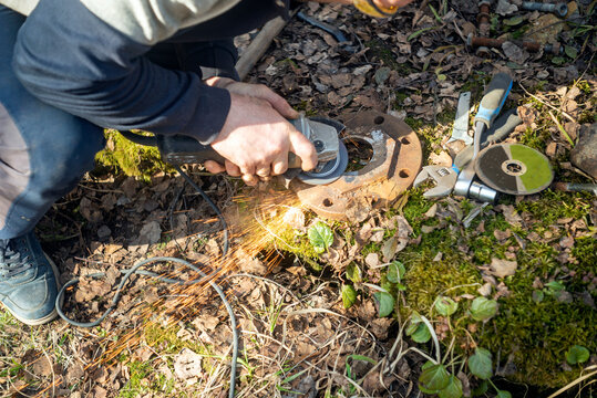 pipeline repair with a electric metal cutter