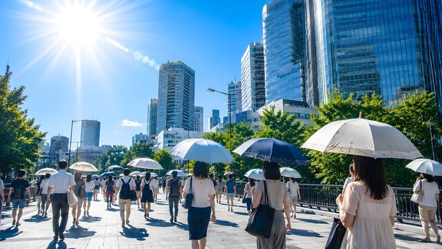 People Walking Under the Scorching Summer Sun with Parasols in a Modern City
猛暑の都会で日傘を差して歩く人々と強い夏の日差し