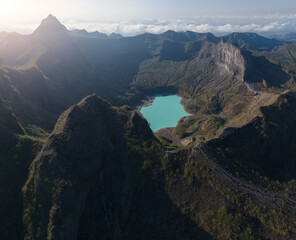 Obraz premium Crater lake in Kelud mountain