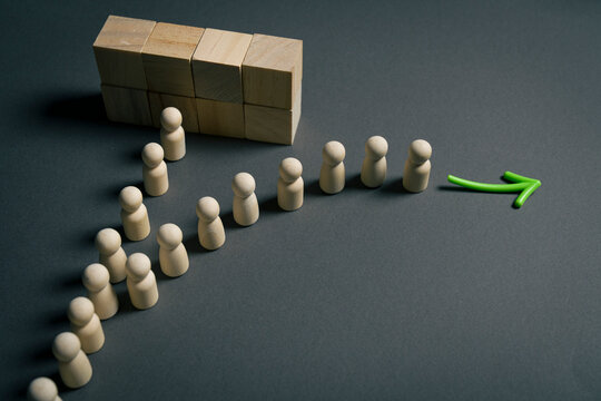 Alternative path helps team overcome barrier through strategic thinking