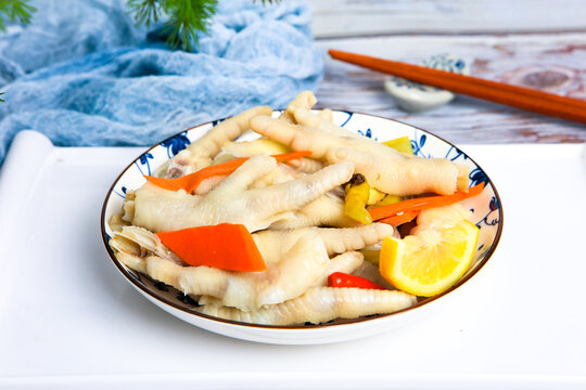 Pickled Spicy Chicken Feet With Carrot And Ginger Slices