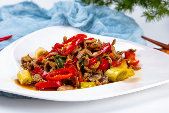Stir Fried Chicken Gizzards With Fresh Red Bell Peppers